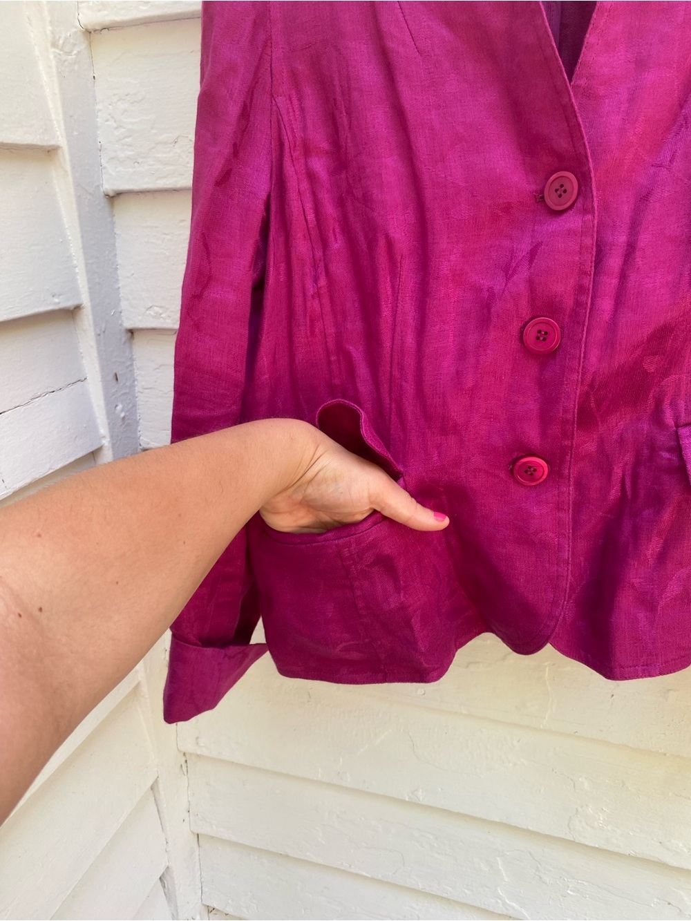 Jones New York Vibrant Fuchsia Three-Button Linen Blazer - Picture 4 of 11